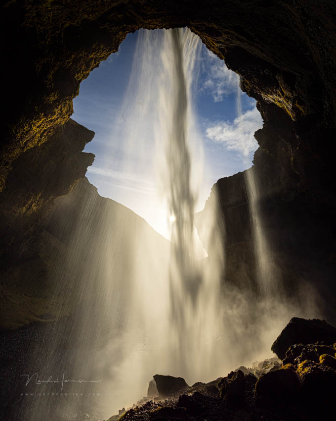 Nando waterval in ijsland Nando waterval in ijsland