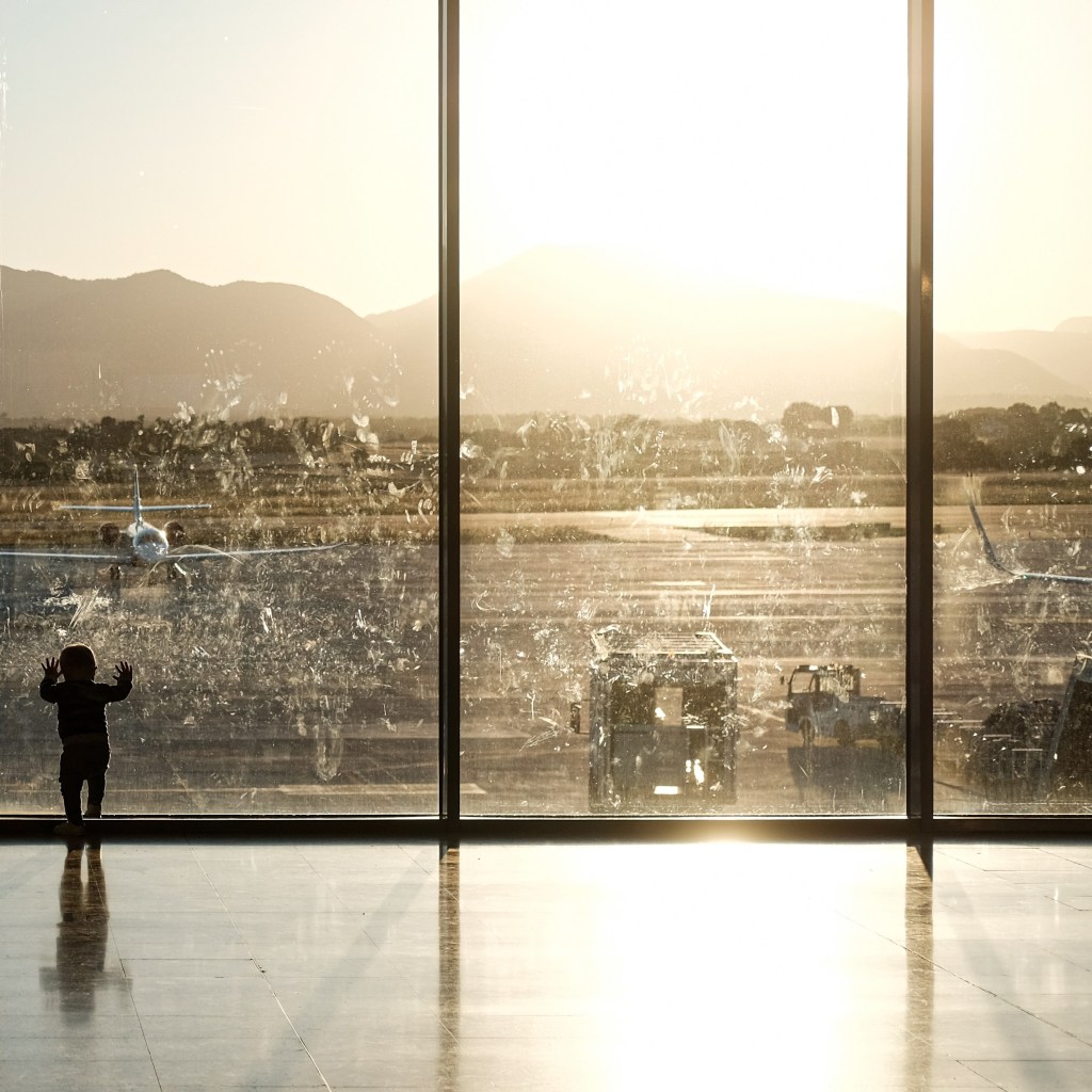 Girona Airport foto 4