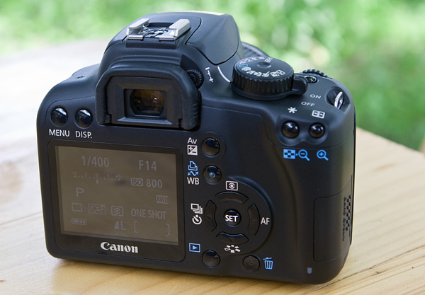 Canon 1000D; achterkant