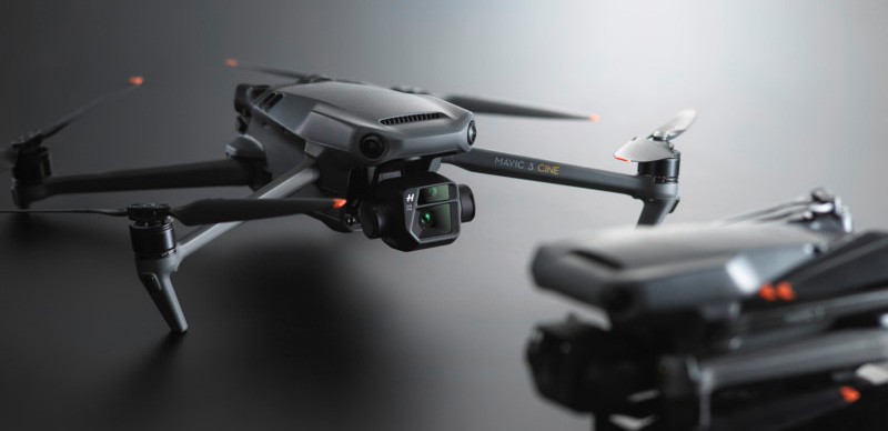 DJI Mavic 3 DJI Mavic 3
