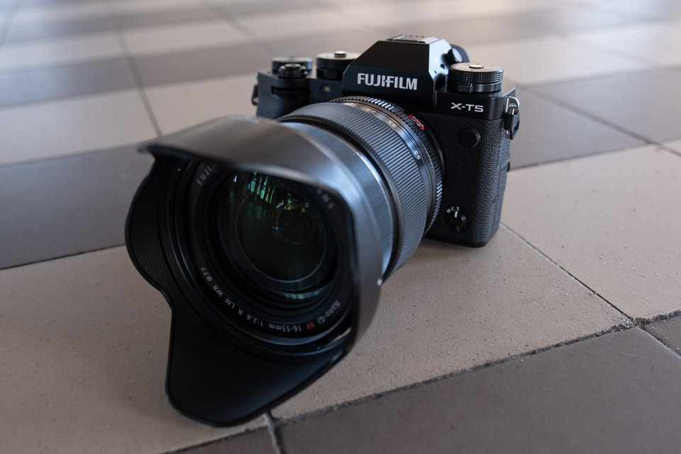 Fujifilm X-T5