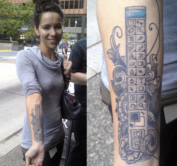 Girl with the photoshop tattoo Girl with the photoshop tattoo