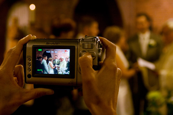 Camera op de foto in de kerk