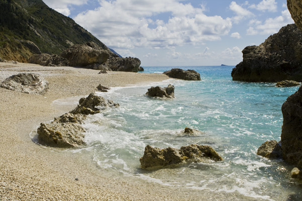 Een strand op Lefkas