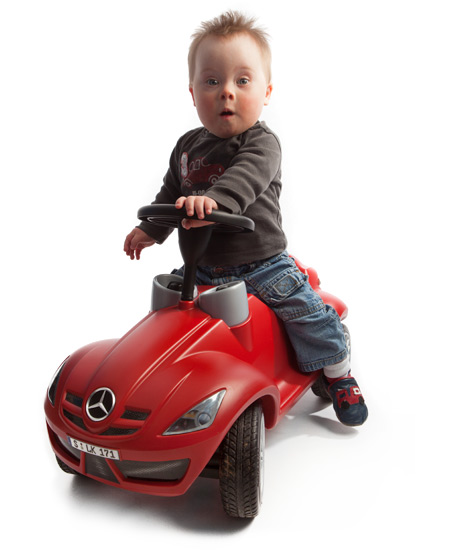Mika Mika red car