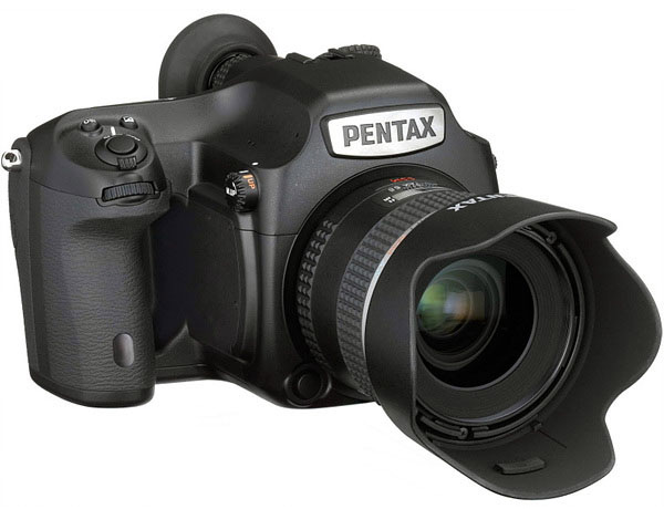Pentax 645d 2014 front