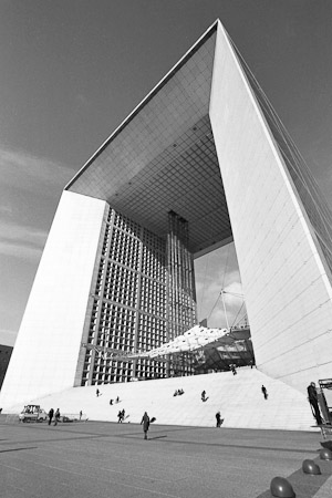 Groothoekvervorming bij de Grande Arche