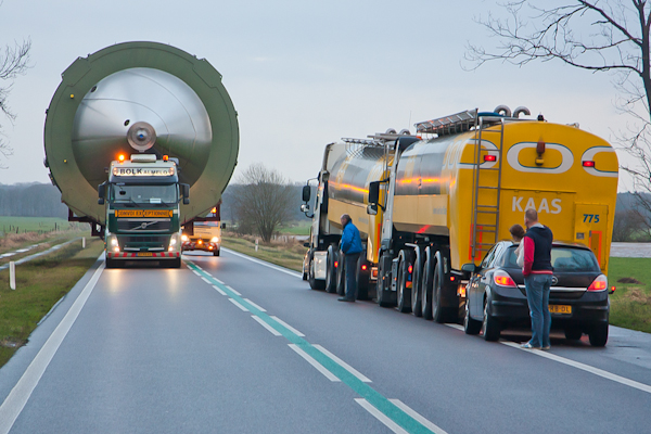 Iedereen maakt ruimte voor de gevaartes op de weg