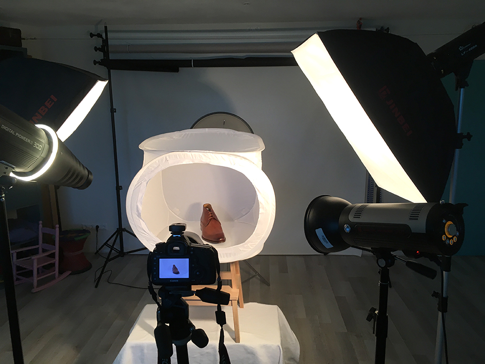 Lichtopstelling bij schoenenfotografie Lichtopstelling bij schoenenfotografie