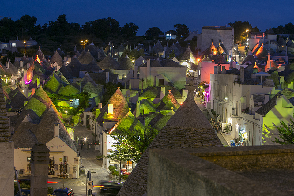 Alberobello at night