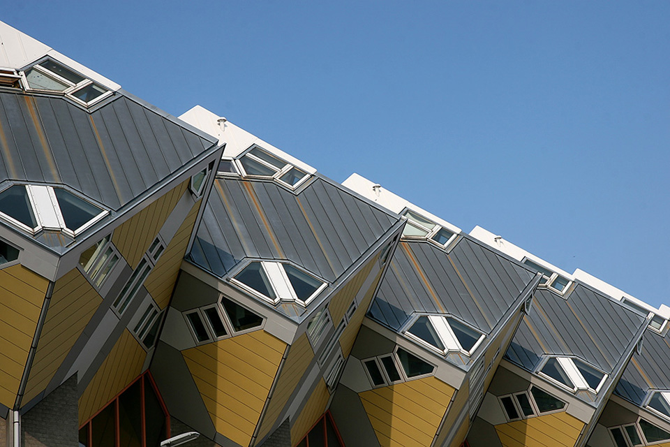 Diagonale lijnen kubuswoningen Diagonale lijnen kubuswoningen