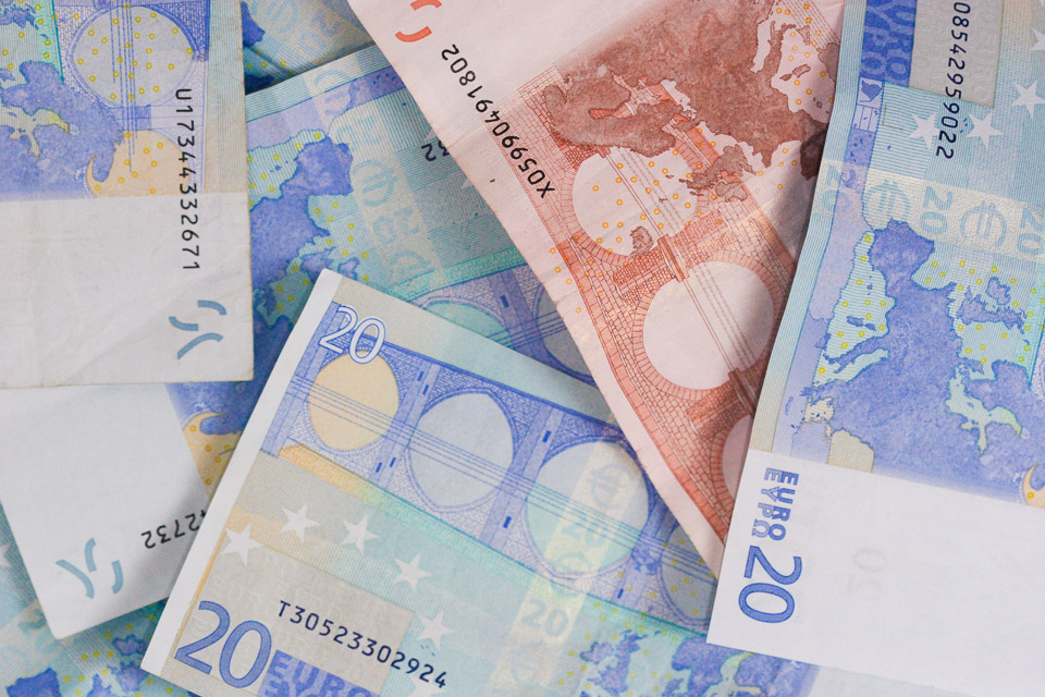 Euros Euros