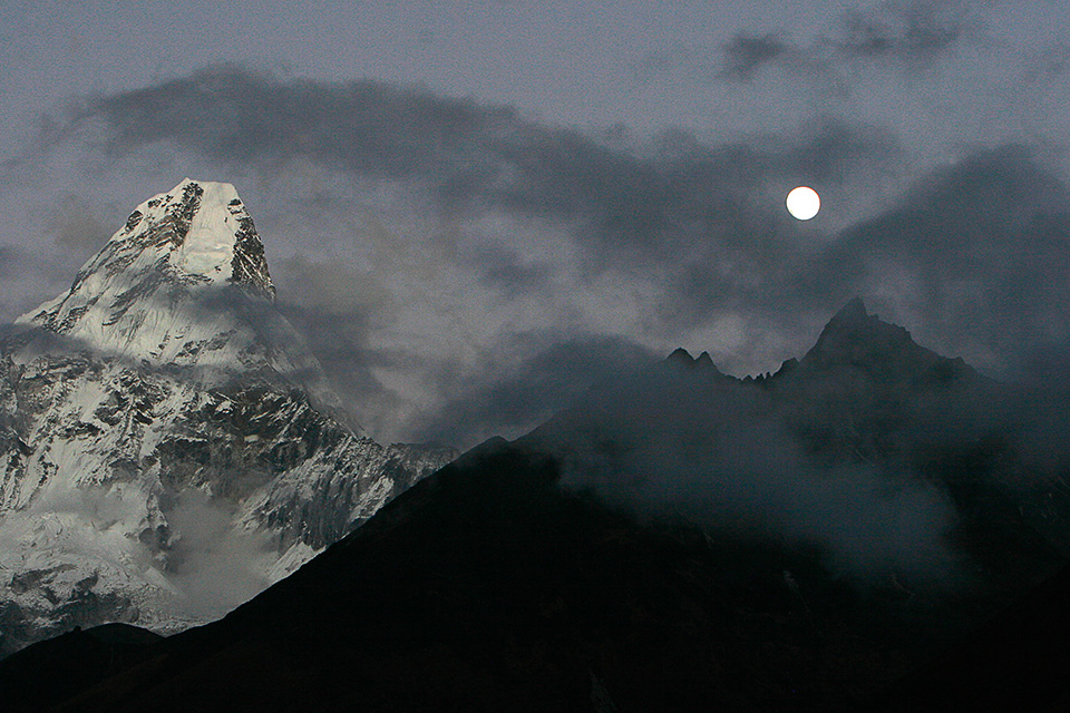 Everest full moon Everest full moon