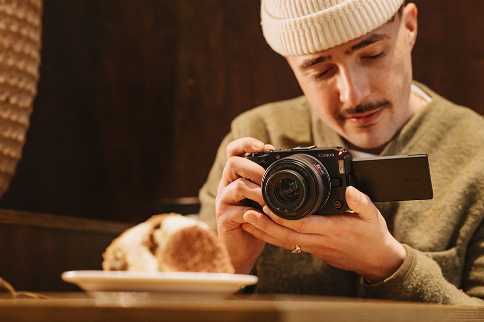 CanonPowerShotV1 R50Vcontentcreatorkit 3 CanonPowerShotV1 R50Vcontentcreatorkit 3