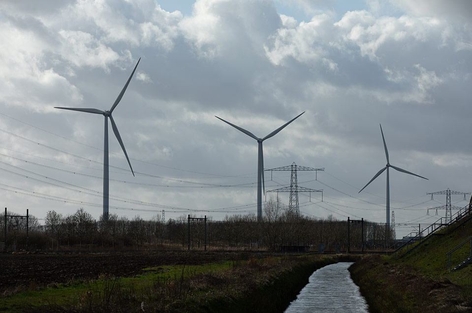 Deze foto, gemaakt met diafragma voorkeuze, is duidelijk te donker. De belichtingsmeter geeft dus geen goede waarde aan. Dit kun je corrigeren door de belichtingscompensatie op +2EV te zetten. De hele foto wordt dan 2 stops lichter.