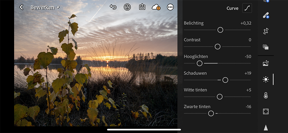 De app Lightroom Mobile geeft veel bewerkingsmogelijkheden om je foto te optimaliseren. Heb je de betaalde versie, dan kun je ook raw beelden bewerken. Andere software zoals Snapseed kan dat ook, en is gratis
