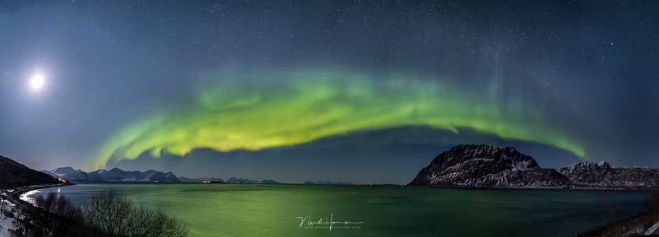 Nando lofoten aurora panorama