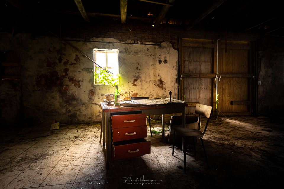 Nando urbex contrast