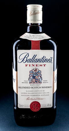 Ballantines in DIY Strobist Style