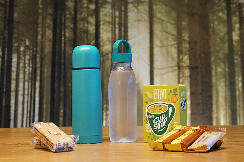 Denk aan eten en drinken