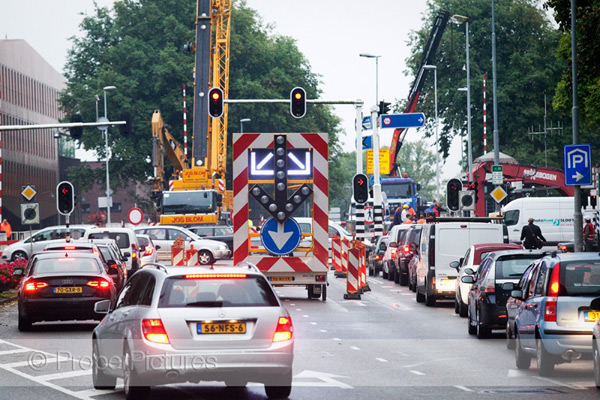 Verkeerschaos in Haarlem door afsluiten van Prinsenbrug
