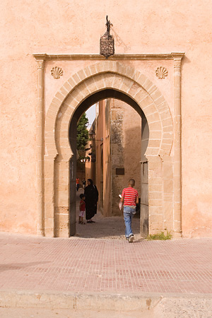 De kleine poort naar de Oudaïa Kasba
