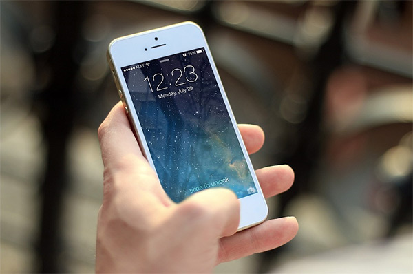 iPhone iPhone